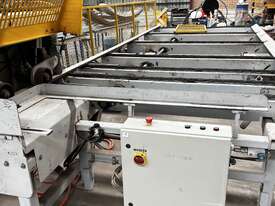 In feed deck For moulder or other feed through machine. - picture0' - Click to enlarge