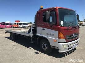 2004 Hino FD1J - picture0' - Click to enlarge