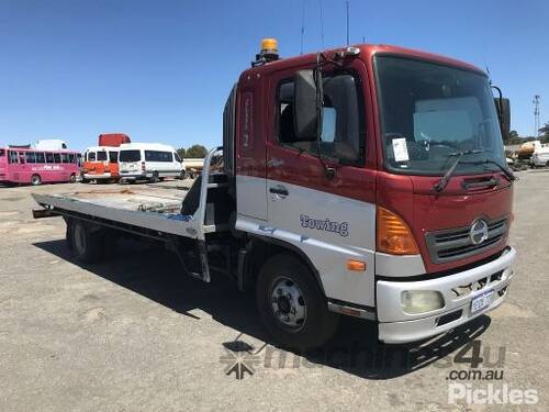 2004 Hino FD1J