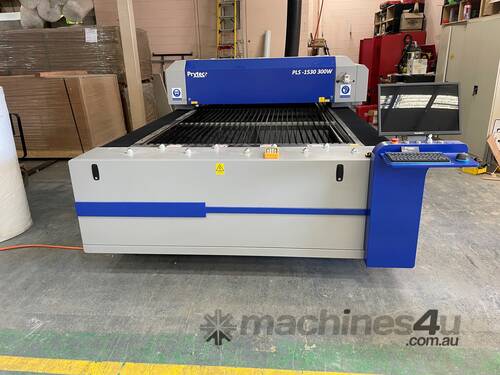 300 Watt Co2 Laser Cutting Machine