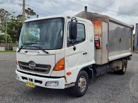 Hino FD1J - picture2' - Click to enlarge