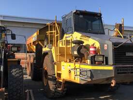 Komatsu HM400 Articulated Dump Truck - picture1' - Click to enlarge