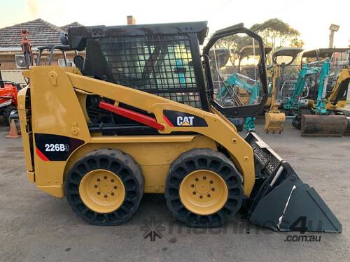 CAT 226B3 SKID STEER LOADER