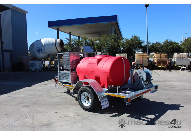 caption ThoroughClean Diesel Hot Water Pressure Washer Trailer - 1000L Capacity!