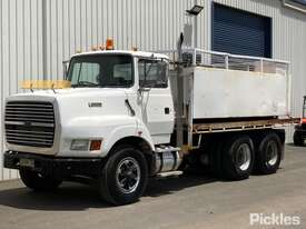 1995 Ford Louisville L8000 - picture0' - Click to enlarge