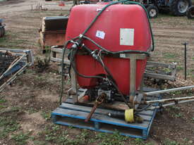 Silvan 400L Boom Spray - picture0' - Click to enlarge