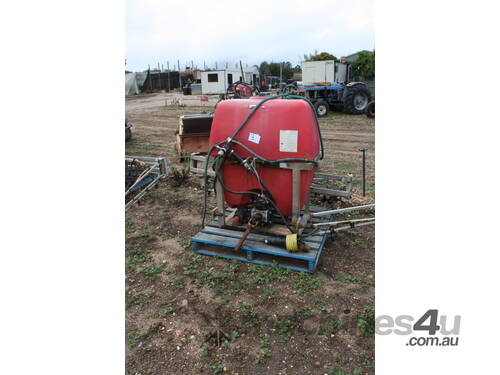 Silvan 400L Boom Spray