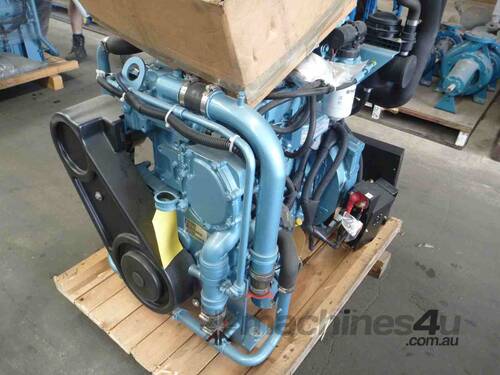 NEVER USED PERKINS 1104C-44T 4 CYL TURBO MARINE DIESEL ENGINE