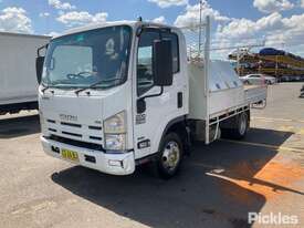 2015 Isuzu - picture0' - Click to enlarge