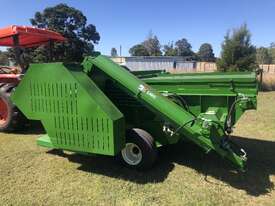 PECAN HARVESTER - picture2' - Click to enlarge