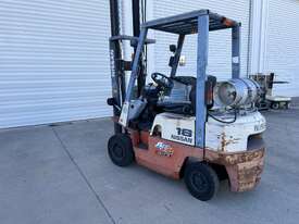 Used Container Mast Nissan Forklift - picture0' - Click to enlarge