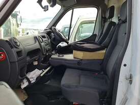 Renault Master - picture2' - Click to enlarge