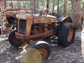 McCORMICK DEERING TRACTOR - picture0' - Click to enlarge