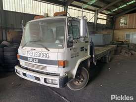 1989 Isuzu 500 Medium - picture0' - Click to enlarge