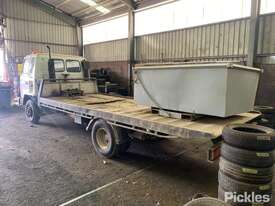 1989 Isuzu 500 Medium - picture2' - Click to enlarge