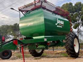 Janke 9000 Air Master Trailing Air Cart - BRAND NEW 2022 Model - picture0' - Click to enlarge