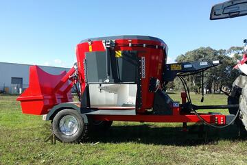 FARMTECH TDYKM-2.0 VERTICAL FEED MIXER (2.0M3)