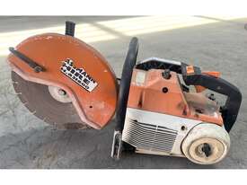 STIHL CONCRETE SAW WITH BLADE - picture0' - Click to enlarge