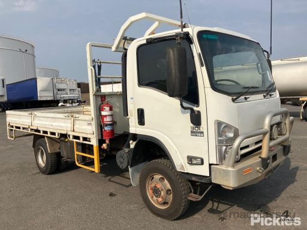 Used 2014 Isuzu NPS300 Service Trucks in ALTONA NORTH, VIC