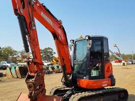 Kubota U55-4G Excavator with Tilt Hitch & Bucket - picture0' - Click to enlarge