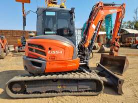 Kubota U55-4G Excavator with Tilt Hitch & Bucket - picture2' - Click to enlarge