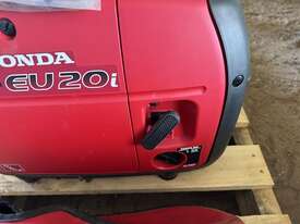 HONDA EU 20 Petrol Generator GENERATORS - picture0' - Click to enlarge