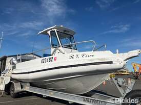 Ocean Cylinder 7300 Boat & Trailer Combination - picture1' - Click to enlarge