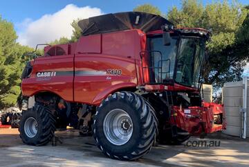 Case IH 7140 Axial Flow Combine