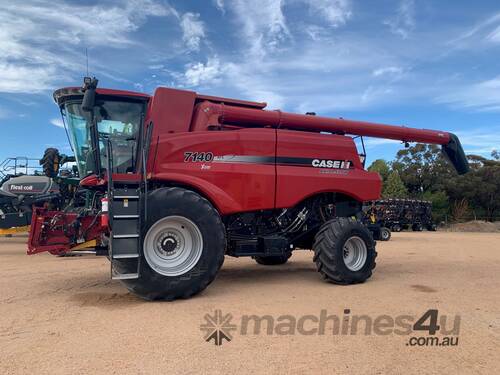 Case IH 7140 Axial Flow Combine