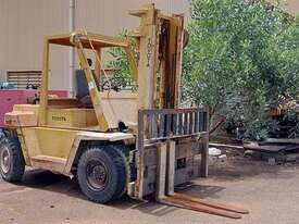 Toyota Fork Lift - picture0' - Click to enlarge