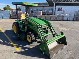 2010 John Deere 3720 Tractor - picture0' - Click to enlarge