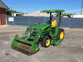 2010 John Deere 3720 Tractor - picture1' - Click to enlarge