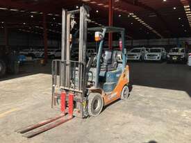 2008 Toyota 32-8FG18 Forklift - picture1' - Click to enlarge