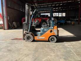 2008 Toyota 32-8FG18 Forklift - picture2' - Click to enlarge