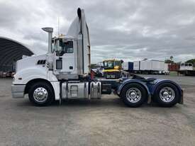 2015 Mack Trident Prime Mover Day Cab - picture2' - Click to enlarge