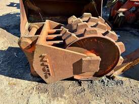 COMPACTOR ATTACHMENT - picture0' - Click to enlarge