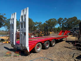 1988 Freighter Tri-axle Low Loader - picture2' - Click to enlarge