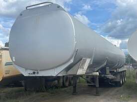 2006 Holmwood Highgate TS40 Tri Axle Fuel Tanker - picture1' - Click to enlarge