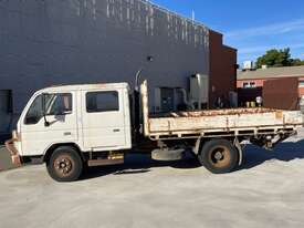 1990 Mazda T4000 Dual Cab Chassis - picture2' - Click to enlarge