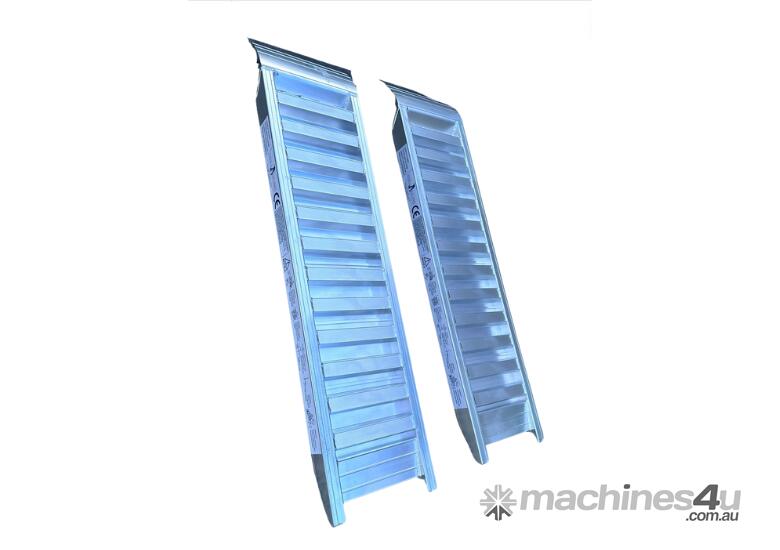 caption 2-Tonne 1.7M x 430mm x 82mm Loading Ramps