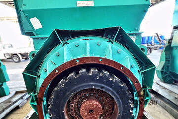 Macfarlane - 1943kVA Stamford LVSI804R2-U Alternator