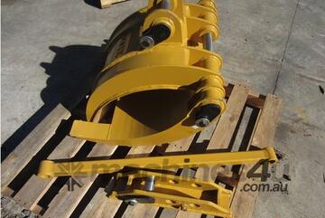 BETTA BILT BUCKETS 5 TONNE MANUAL GRABS