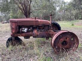 Farmall AM7D - picture1' - Click to enlarge