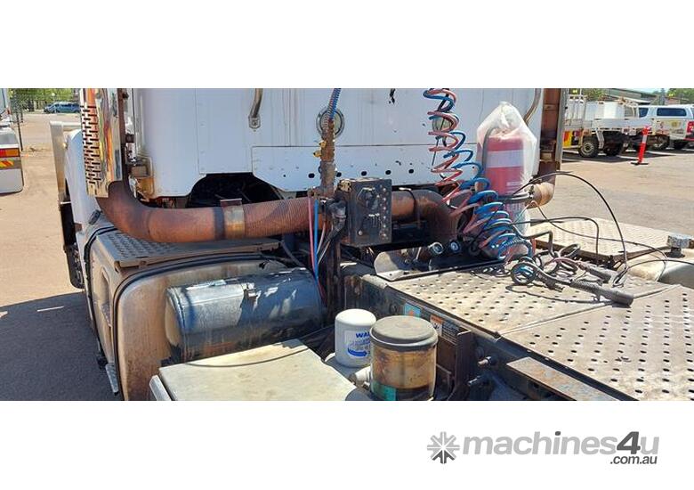 caption Freightliner Coronado