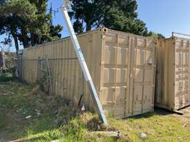 40 Foot Shipping Container - picture0' - Click to enlarge