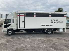 2022 Mitsubishi Fuso Fighter Horse Transporter - picture2' - Click to enlarge