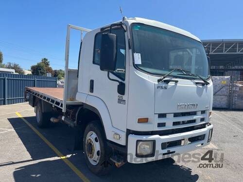 2013 Isuzu FSS550 Tray Top