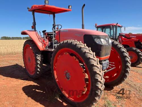 Kubota M96S 4WD Tractor