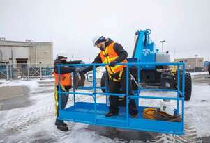 Genie   ZX-135/70 4WD Boom Lift