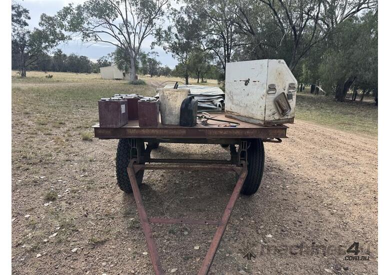 caption Flat Top Trailer
